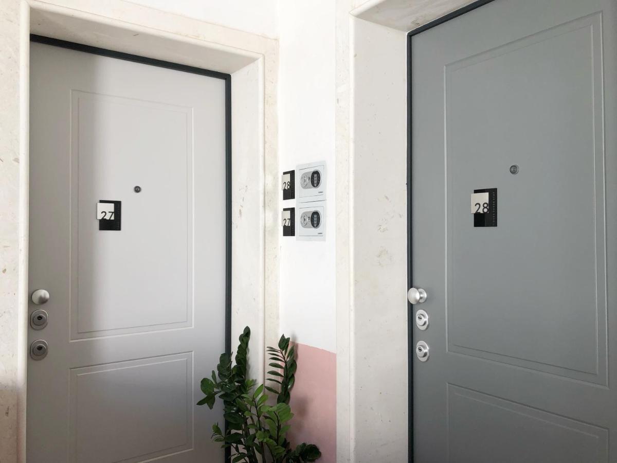 Urban Stay Tirana Deluxe Exteriör bild