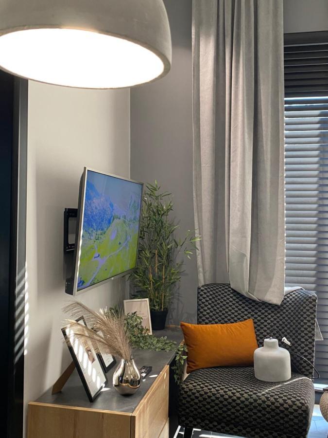 Urban Stay Tirana Deluxe Exteriör bild