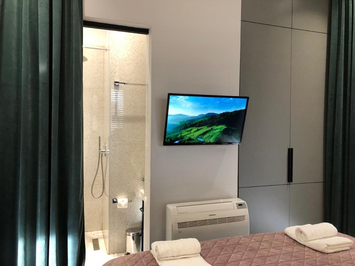 Urban Stay Tirana Deluxe Exteriör bild