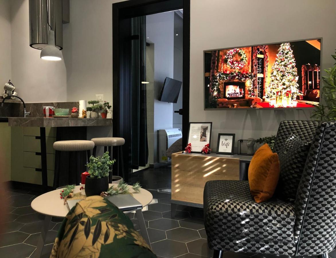 Urban Stay Tirana Deluxe Exteriör bild